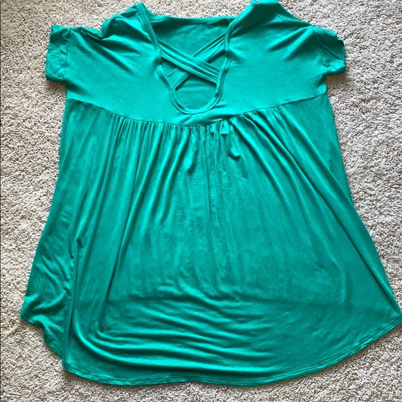 Bellamie green high low shirt - Picture 2 of 2